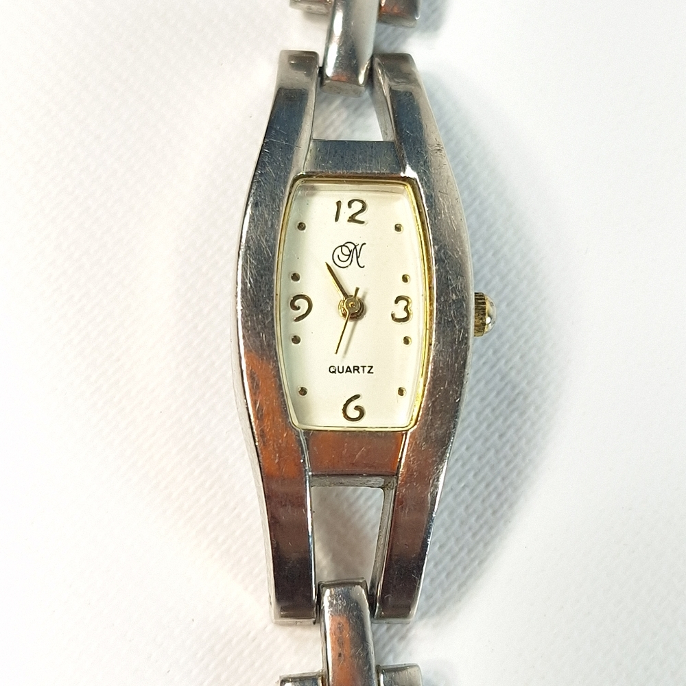 Rochelle Silver Tone Ladies Quartz Wrist Bracelet Watch, New Battery